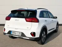 Usado Kia Niro 141 CV (103 kW) 2022 Blanco SUV
