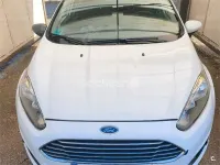 Usado Ford Fiesta Titanium 100 CV (73 kW) 2014 Blanco Utilitario