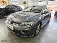 Usado VW Polo R-line 95 CV (69 kW) 2022 Gris Utilitario