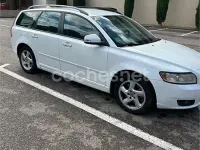Käytetty Volvo V50 Kinetic 150 HP (110 kW) 2011 Valkoinen Farmari
