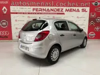 Usado Opel Corsa Essentia 85 CV (62 kW) 2010 Gris / plata Utilitario