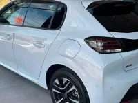 Nuevo Peugeot 208 Allure 102 CV (75 kW) 2025 Blanc Utilitario