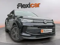 Usado VW Tiguan Life 150 CV (110 kW) 2024 Negro SUV