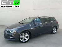 Usado Opel Astra 195 CV (143 kW) 2015 Gris / plata Familiar