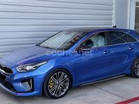 Usado Kia Ceed 140 CV (102 kW) 2019 Azul Utilitario
