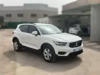 Usado Volvo XC40 Momentum 163 CV (119 kW) 2020 Blanco SUV