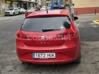 Usado Seat Leon Copa 90 CV (66 kW) 2011 Rojo Utilitario