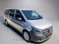 Usado Mercedes Vito 190 CV (139 kW) 2023 Plateado Van