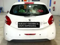Usado Peugeot 208 Access 68 CV (50 kW) 2014 Blanco Utilitario