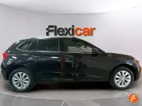 Usado Skoda Kamiq Active 110 CV (80 kW) 2022 Negro SUV