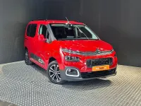 Usado Citroën Berlingo Feel 100 CV (73 kW) 2019 Rojo Monovolumen