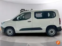 Usado Citroën Berlingo 102 CV (75 kW) 2024 Blanco Monovolumen