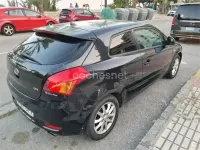 Usado Kia ProCeed 140 CV (102 kW) 2009 Gris / plata Utilitario