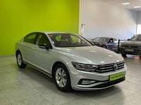 Usado VW Passat Business 150 CV (110 kW) 2021 Gris / plata Berlina