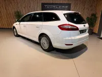 Usado Ford Mondeo Trend 125 CV (91 kW) 2009 Blanco Familiar