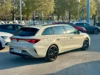Usado Cupra Leon 150 CV (110 kW) 2025 Beige Familiar