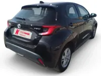Usado Toyota Yaris Active 120 CV (88 kW) 2021 Negro Utilitario