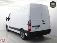 Usado Renault Master 135 CV (99 kW) 2023 Blanco Berlina