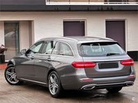 Usado Mercedes E220 194 CV (142 kW) 2018 Gris / plata Familiar