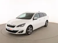 Usado Peugeot 308 Allure 120 CV (88 kW) 2016 Blanco Familiar
