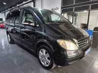 Usado Mercedes Viano 136 CV (100 kW) 2010 Gris / plata Monovolumen