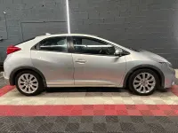 Usado Honda Civic Sport 120 CV (88 kW) 2013 Gris / plata Berlina
