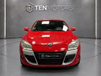 Usado Renault Mégane III Dynamique 105 CV (77 kW) 2010 Granate Berlina