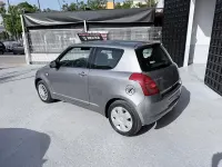 Usado Suzuki Swift GLX 92 CV (67 kW) 2005 Gris / plata Utilitario