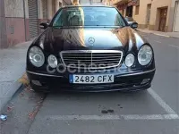 Usado Mercedes E500 Avantgarde 306 CV (225 kW) 2003 Azul Berlina