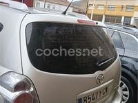 Usado Toyota Corolla Verso Sol 129 CV (94 kW) 2006 Beige Monovolumen