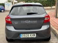 Usado Ford Ka Plus Ultimate 85 CV (62 kW) 2018 Gris / plata Utilitario