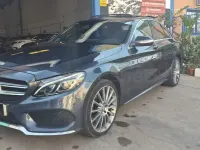 Usado Mercedes C220 AMG line 170 CV (125 kW) 2015 Gris / plata Berlina