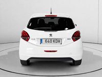 Usado Peugeot 208 Style 82 CV (60 kW) 2017 Blanco Utilitario
