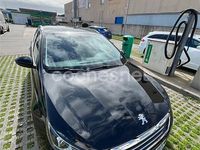 Usado Peugeot 308 SW Allure 130 CV (95 kW) 2015 Negro Familiar