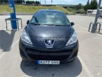 Usado Peugeot 207 75 CV (55 kW) 2010 Negro Berlina