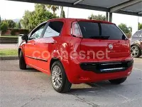 Usado Fiat Punto Evo Life 75 CV (55 kW) 2011 Rojo Utilitario