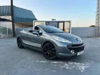 Usado Peugeot 207 CC 120 CV (88 kW) 2008 Gris / plata Descapotable