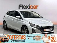 Usado Hyundai i20 84 CV (61 kW) 2024 Gris Utilitario
