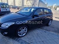 Usado Hyundai i30 Premium 140 CV (102 kW) 2010 Negro Berlina