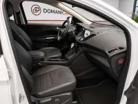 Usado Ford Kuga Titanium 179 CV (131 kW) 2016 Blanco SUV