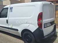 Usado Fiat Doblò Dynamic 90 CV (66 kW) 2014 Blanco Monovolumen