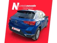 Usado VW T-Roc Advance 115 CV (84 kW) 2021 Azul SUV