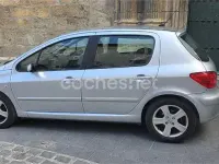 Usado Peugeot 307 110 HP (80 kW) 2005 Cinzento Sedan