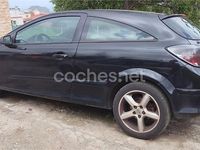 Usado Opel Astra GTC Cosmo 150 CV (110 kW) 2008 Negro Berlina