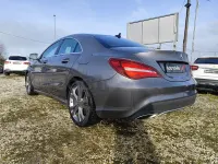 Usado Mercedes CLA200 136 CV (100 kW) 2018 Gris / plata Coupe