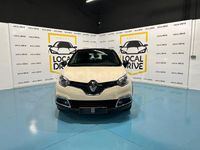 Usado Renault Captur Zen 120 CV (88 kW) 2017 Beige SUV