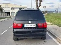 Usado Seat Alhambra Reference 140 CV (102 kW) 2008 Negro Monovolumen