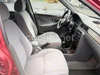 Usado Rover 400 105 CV (77 kW) 1998 Granate Berlina