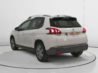 Usado Peugeot 2008 Style 110 CV (80 kW) 2017 Blanco SUV