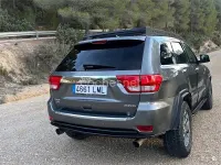 Usado Jeep Grand Cherokee Overland 241 CV (177 kW) 2012 Gris / plata SUV